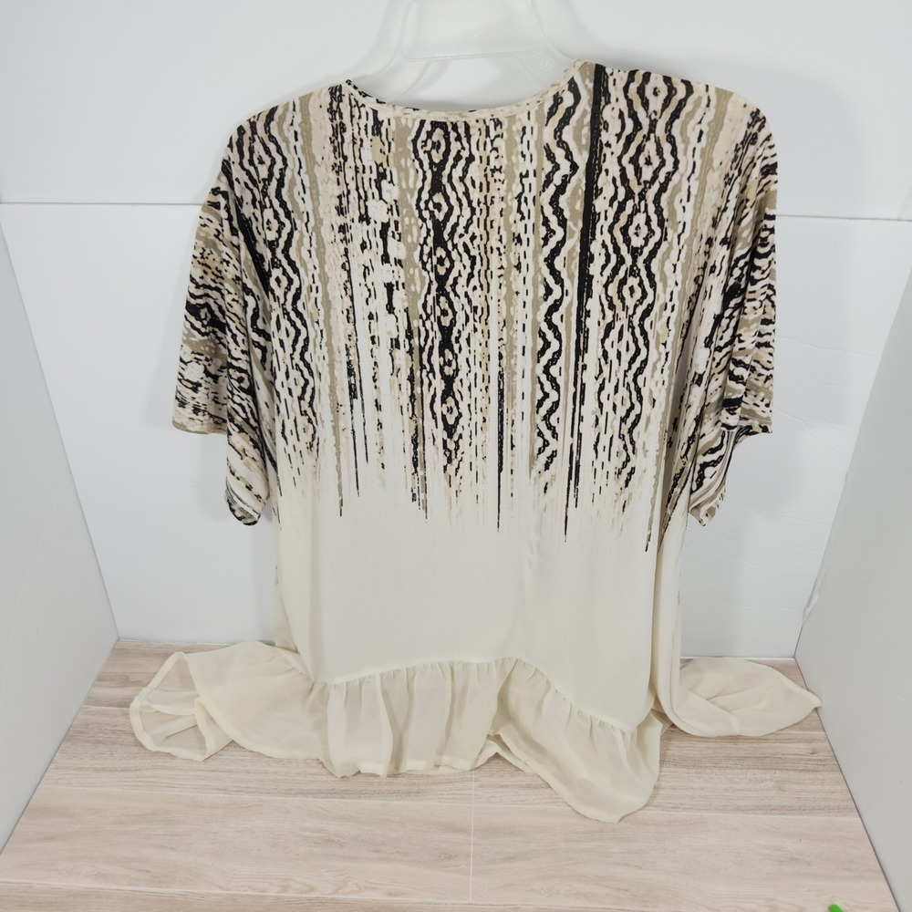 Cato Blouse Top Womens Plus 18/20W Beige Ruffles Chiffon Round Neck Short Sleeve - Picture 2 of 9